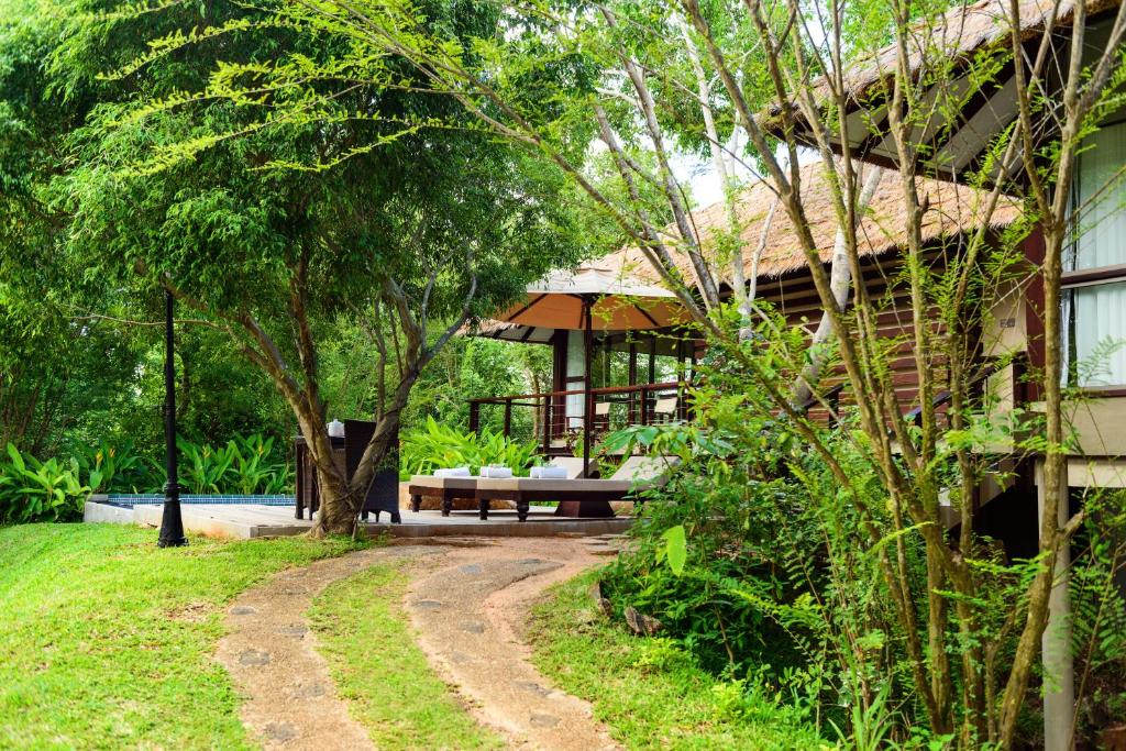 Uga Ulagalla - Anuradhapura